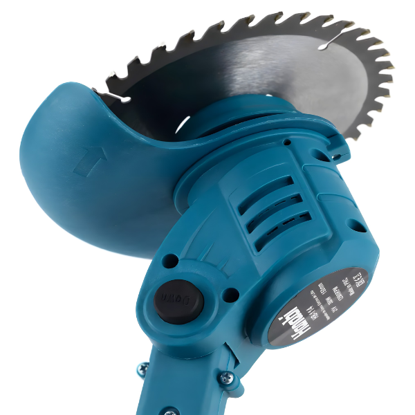 Aku trimer za travu sa 2 baterije