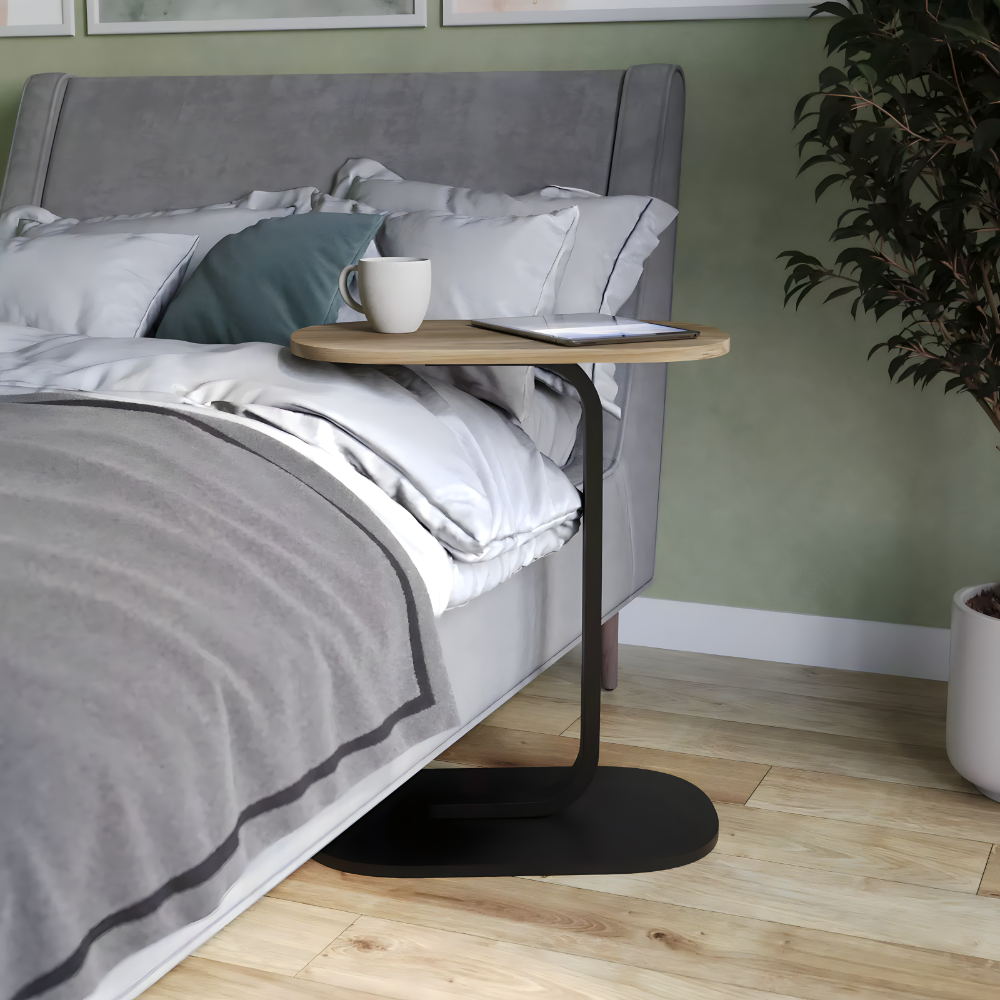 Praktičan bočni stolić za dnevnu i spavaću sobu