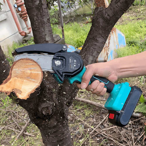 Električna pila za drva + 2 baterije u setu