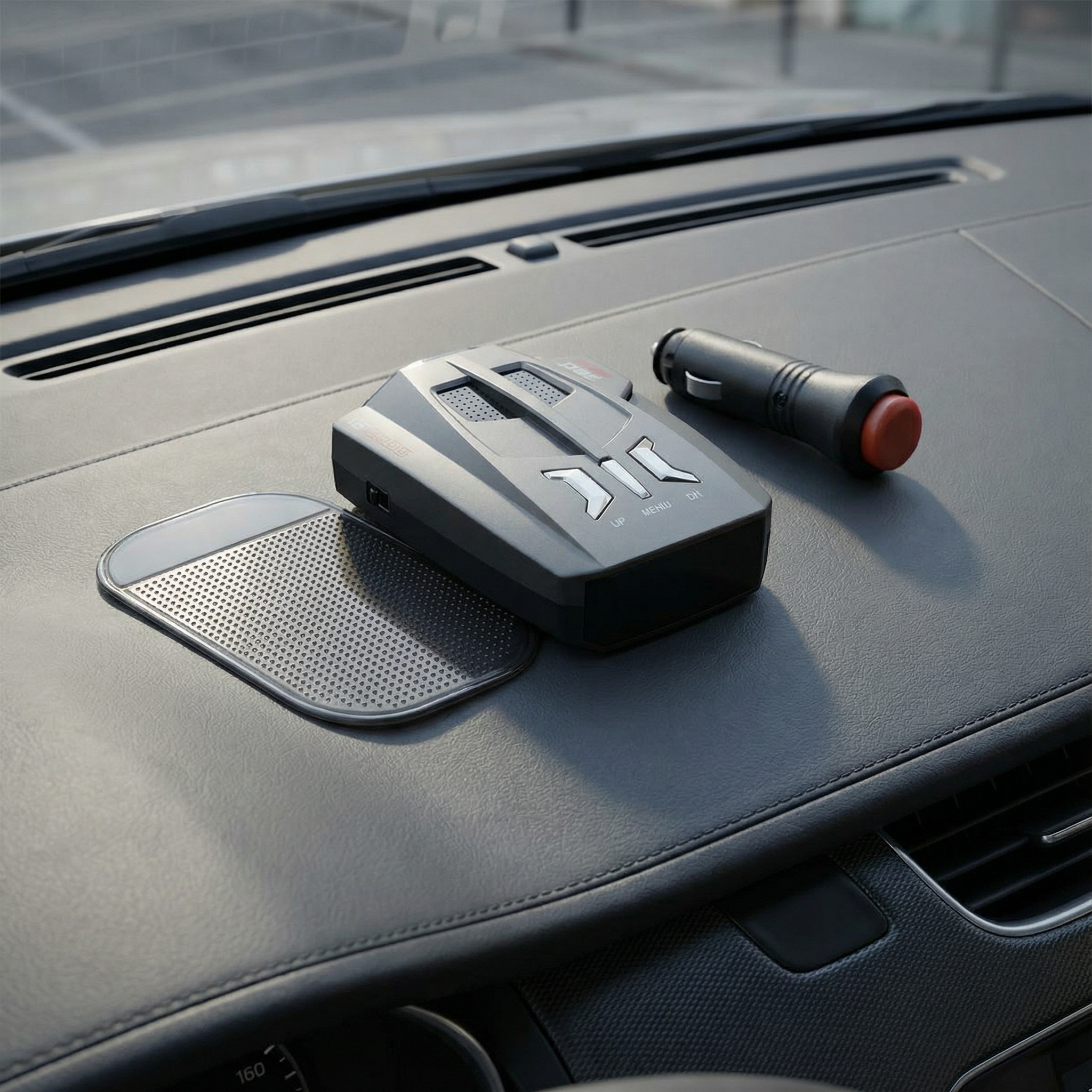 Radar detektor za auto 360° zaštita na svakom kilometru